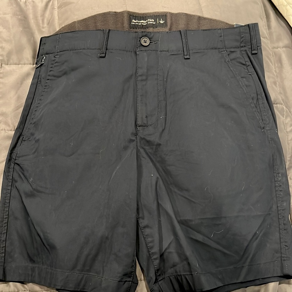 NWT men’s Abercrombie  ALL DAY SHORTS stretch  navy blue